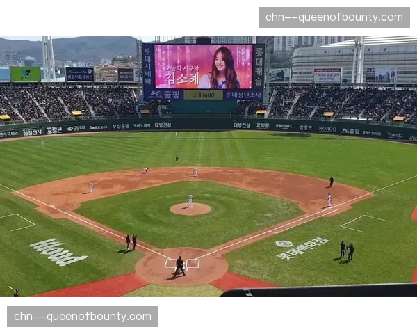 韩职棒揭幕战，KT巫师队凭借再见安打5-4逆转卫冕冠军LG双子