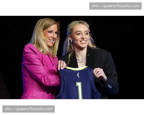 阿奇-福德与2025年状元佩奇为情侣关系，两人将在达拉斯飞翼组成状元搭档